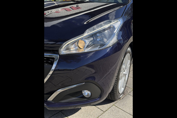 Peugeot 208 1.2 PureTech Signature - Navigatie I Airco I LED I PDC I Comfort pakket I Dealer onderhouden