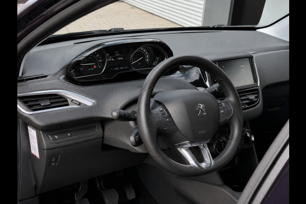 Peugeot 208 1.2 PureTech Signature - Navigatie I Airco I LED I PDC I Comfort pakket I Dealer onderhouden