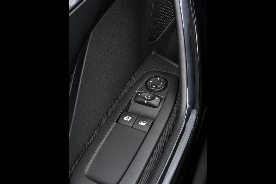 Peugeot 208 1.2 PureTech Signature - Navigatie I Airco I LED I PDC I Comfort pakket I Dealer onderhouden