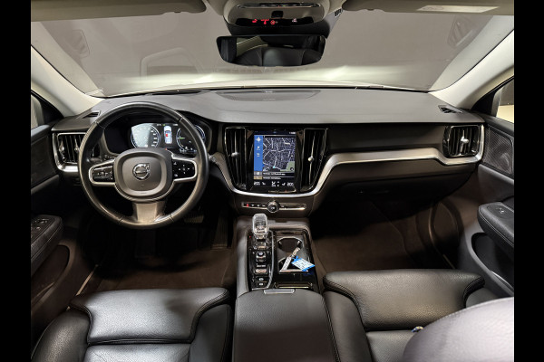 Volvo V60 2.0 T8 Twin Engine AWD Inscription | Panoramadak | 360 camera | Harman/Kardon | Adaptive cruise | Stoelverwarming
