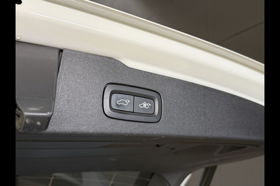 Volvo V60 2.0 T8 Twin Engine AWD Inscription | Panoramadak | 360 camera | Harman/Kardon | Adaptive cruise | Stoelverwarming