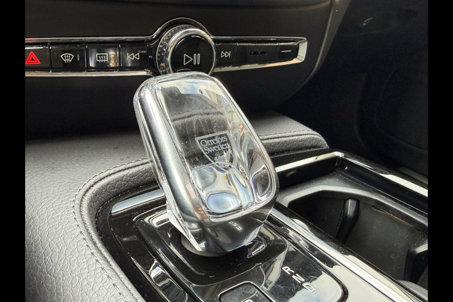 Volvo V60 2.0 T8 Twin Engine AWD Inscription | Panoramadak | 360 camera | Harman/Kardon | Adaptive cruise | Stoelverwarming