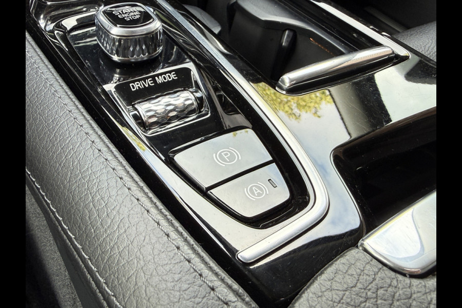 Volvo V60 2.0 T8 Twin Engine AWD Inscription | Panoramadak | 360 camera | Harman/Kardon | Adaptive cruise | Stoelverwarming