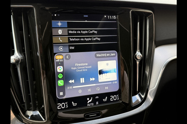 Volvo V60 2.0 T8 Twin Engine AWD Inscription | Panoramadak | 360 camera | Harman/Kardon | Adaptive cruise | Stoelverwarming