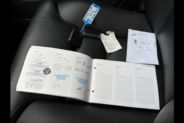 Volvo V60 2.0 T8 Twin Engine AWD Inscription | Panoramadak | 360 camera | Harman/Kardon | Adaptive cruise | Stoelverwarming