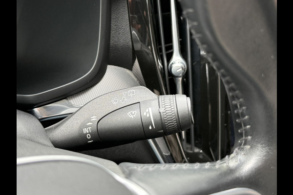 Volvo V60 2.0 T8 Twin Engine AWD Inscription | Panoramadak | 360 camera | Harman/Kardon | Adaptive cruise | Stoelverwarming