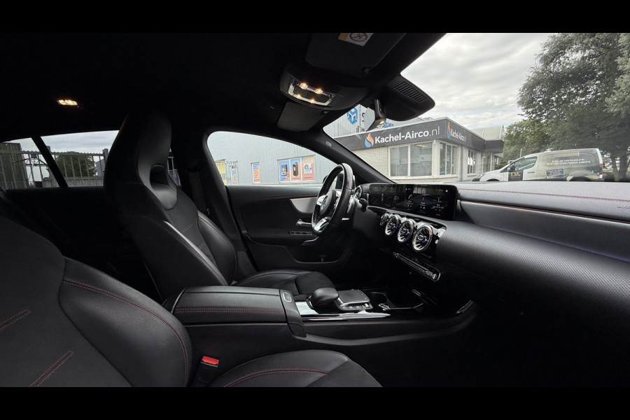 Mercedes-Benz CLA-Klasse Shooting Brake 180Aut. Bus. Solution AMG Sport | Sfeer | Mood Light |