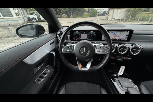 Mercedes-Benz CLA-Klasse Shooting Brake 180Aut. Bus. Solution AMG Sport | Sfeer | Mood Light |