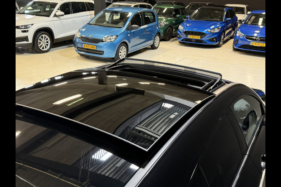 Mercedes-Benz CLA-Klasse Shooting Brake 180 Luxury Line | Panoramadak | Leder | Camera | Sfeerverlichting