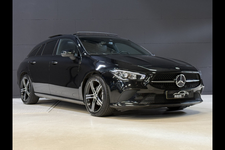 Mercedes-Benz CLA-Klasse Shooting Brake 180 Luxury Line | Panoramadak | Leder | Camera | Sfeerverlichting