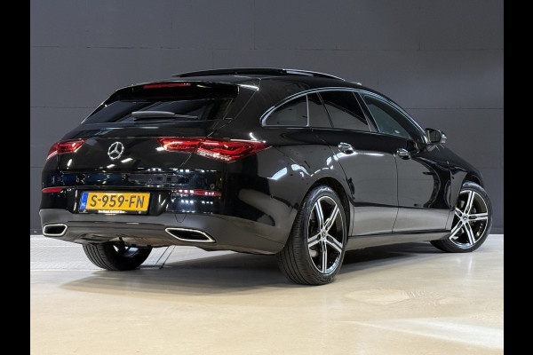 Mercedes-Benz CLA-Klasse Shooting Brake 180 Luxury Line | Panoramadak | Leder | Camera | Sfeerverlichting