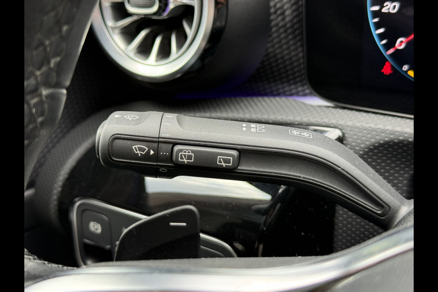 Mercedes-Benz CLA-Klasse Shooting Brake 180 Luxury Line | Panoramadak | Leder | Camera | Sfeerverlichting