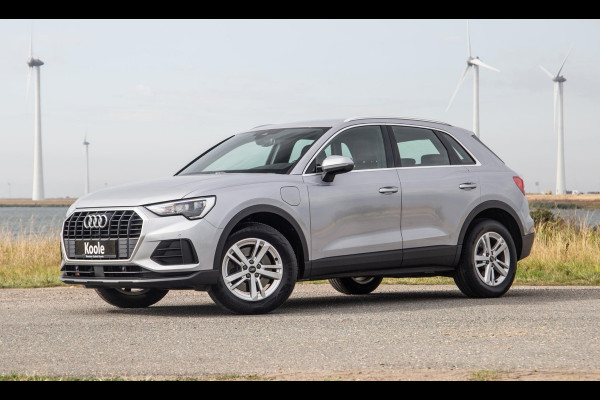 Audi Q3 45 TFSI e edition VIRTUAL COCKPIT / CRUISE CONTROLE / AIRCO / BRUIN LEER / PHEV