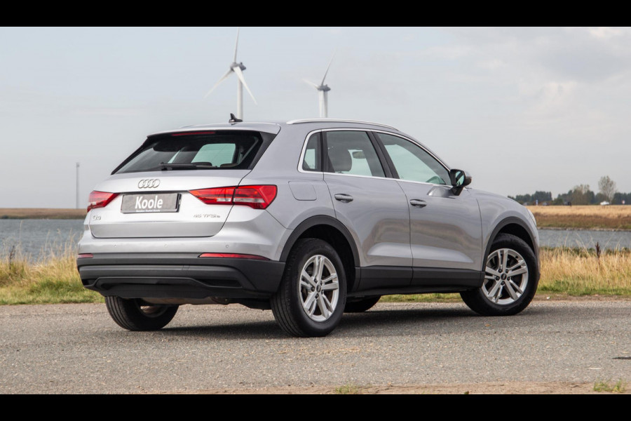 Audi Q3 45 TFSI e edition VIRTUAL COCKPIT / CRUISE CONTROLE / AIRCO / BRUIN LEER / PHEV