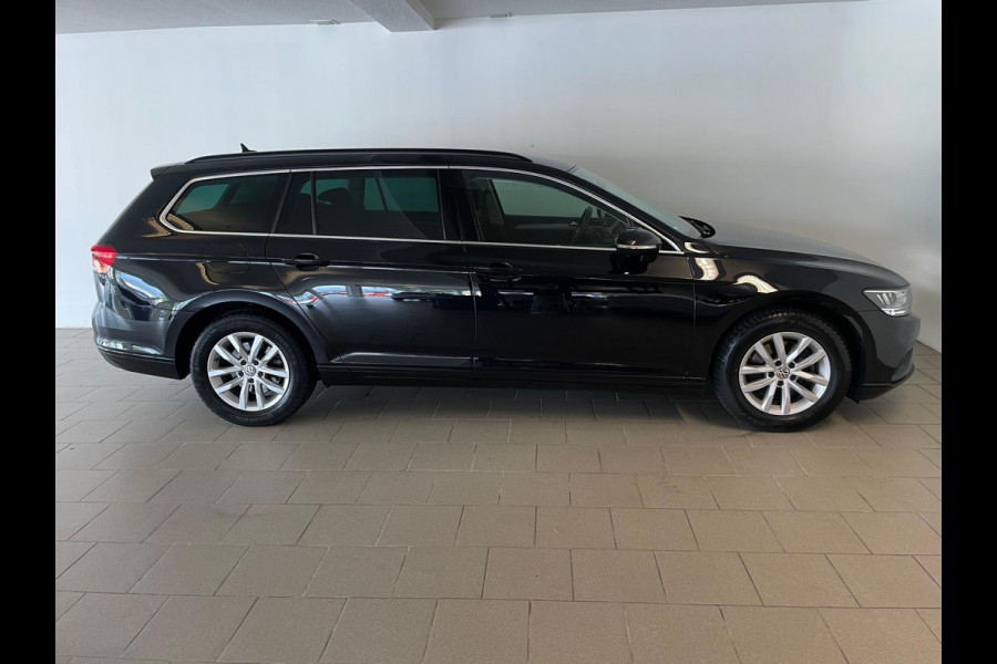 Volkswagen Passat Variant 1.5 TSI DSG AUTOMAAT AIRCO CLIMA NAVI CRUISE APPLE CARPLAY PDC PRIVACY GLAS TREKHAAK ZEER NETTE AUTO