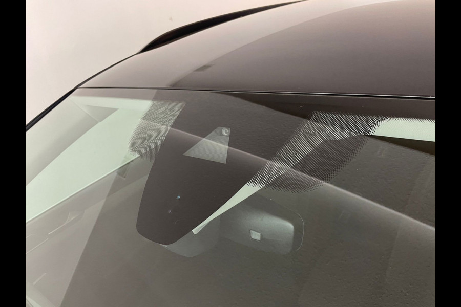Volkswagen Passat Variant 1.5 TSI DSG AUTOMAAT AIRCO CLIMA NAVI CRUISE APPLE CARPLAY PDC PRIVACY GLAS TREKHAAK ZEER NETTE AUTO