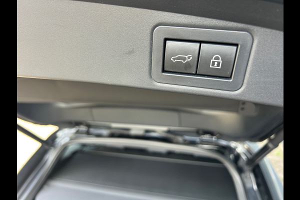 Toyota Corolla Touring Sports 1.8 Hybrid Executive 1e EIG BTW Auto Rijklaarprijs!