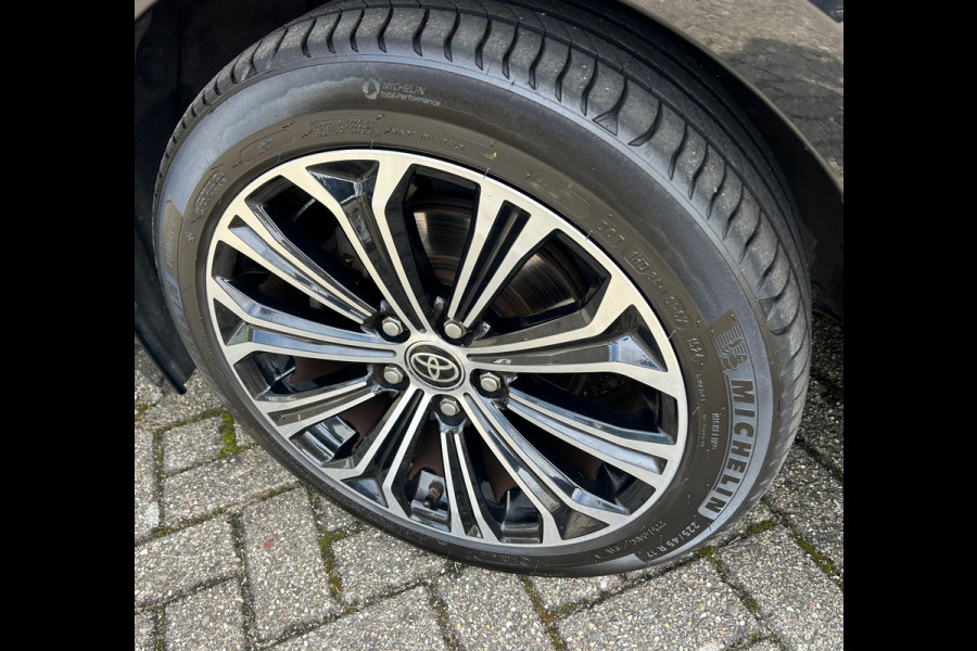 Toyota Corolla Touring Sports 1.8 Hybrid Executive 1e EIG BTW Auto Rijklaarprijs!
