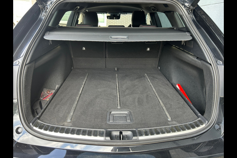 Toyota Corolla Touring Sports 1.8 Hybrid Executive 1e EIG BTW Auto Rijklaarprijs!