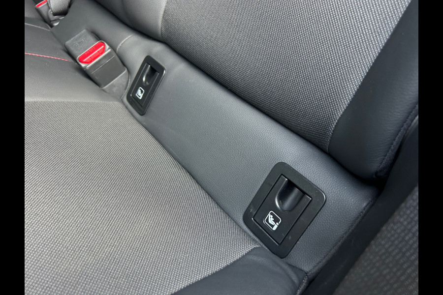 Toyota Corolla Touring Sports 1.8 Hybrid Executive 1e EIG BTW Auto Rijklaarprijs!