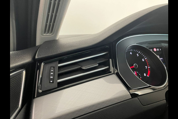 Volkswagen Passat Variant 1.5 TSI DSG AUTOMAAT AIRCO CLIMA NAVI CRUISE APPLE CARPLAY PDC PRIVACY GLAS TREKHAAK ZEER NETTE AUTO