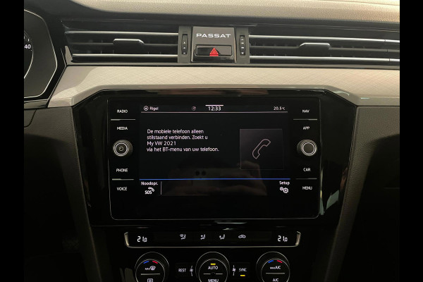 Volkswagen Passat Variant 1.5 TSI DSG AUTOMAAT AIRCO CLIMA NAVI CRUISE APPLE CARPLAY PDC PRIVACY GLAS TREKHAAK ZEER NETTE AUTO
