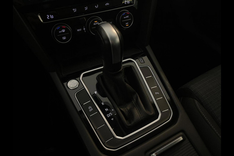 Volkswagen Passat Variant 1.5 TSI DSG AUTOMAAT AIRCO CLIMA NAVI CRUISE APPLE CARPLAY PDC PRIVACY GLAS TREKHAAK ZEER NETTE AUTO