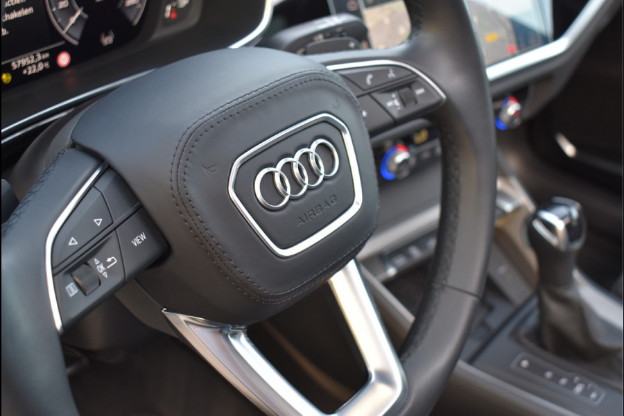 Audi Q3 Sportback 45 TFSI e S-Line 245 Pk Tau Zilver Alle Opties Uniek