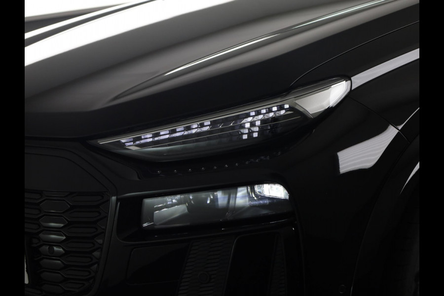 Audi Q6 Sportback e-tron S edition 83Kwh 252 pk | Glazen panoramadak | Exterieurpakket zwart | Trekhaak, mechanisch draaibaar | S line zwart leder-kunstleder |