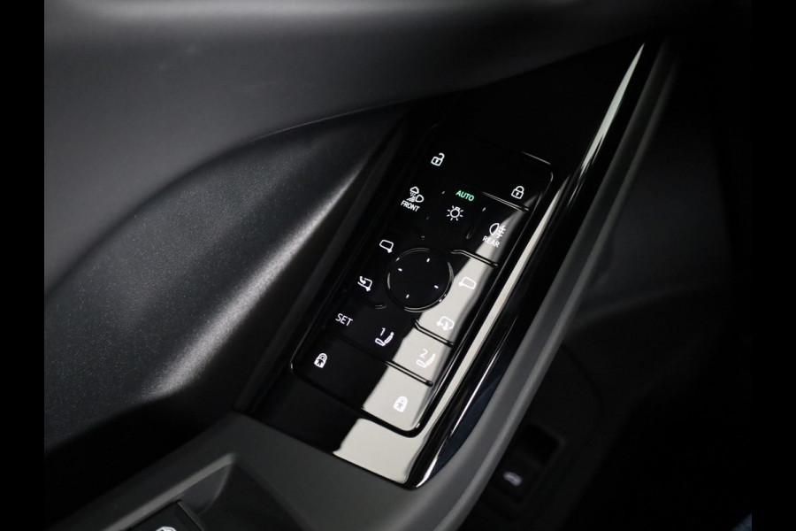 Audi Q6 Sportback e-tron S edition 83Kwh 252 pk | Glazen panoramadak | Exterieurpakket zwart | Trekhaak, mechanisch draaibaar | S line zwart leder-kunstleder |