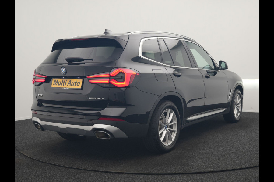 BMW X3 xDrive30e Advantage FACELIFT PHEV 293pk Dealer O.H. | Trekhaak Af Fabriek | Panodak | 360 Camera | Lederen Sportstoelen & Stuur Verwarmd | Apple Carplay | Navigatie | DAB | Virtual Cockpit | Plug In Hybrid |
