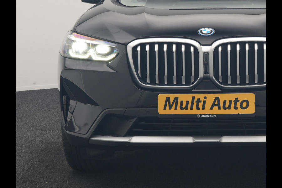 BMW X3 xDrive30e Advantage FACELIFT PHEV 293pk Dealer O.H. | Trekhaak Af Fabriek | Panodak | 360 Camera | Lederen Sportstoelen & Stuur Verwarmd | Apple Carplay | Navigatie | DAB | Virtual Cockpit | Plug In Hybrid |