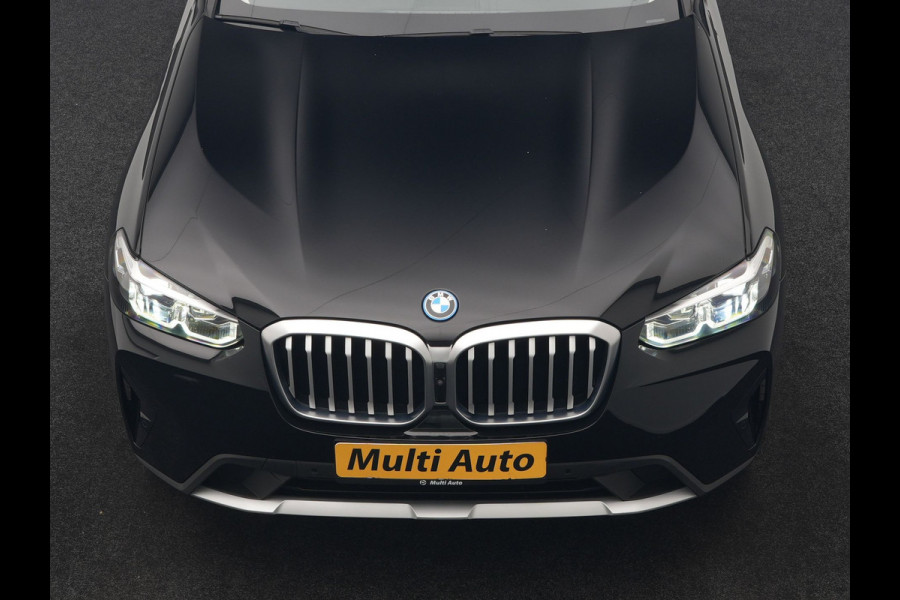 BMW X3 xDrive30e Advantage FACELIFT PHEV 293pk Dealer O.H. | Trekhaak Af Fabriek | Panodak | 360 Camera | Lederen Sportstoelen & Stuur Verwarmd | Apple Carplay | Navigatie | DAB | Virtual Cockpit | Plug In Hybrid |