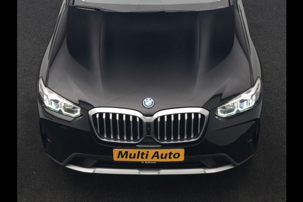 BMW X3 xDrive30e Advantage FACELIFT PHEV 293pk Dealer O.H. | Trekhaak Af Fabriek | Panodak | 360 Camera | Lederen Sportstoelen & Stuur Verwarmd | Apple Carplay | Navigatie | DAB | Virtual Cockpit | Plug In Hybrid |
