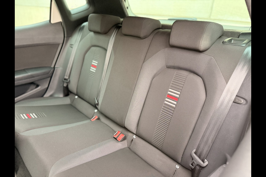 Seat Arona 1.0 TSI FR Trekhaak CarPlay Keyless Navi ACC Stoelverwarming