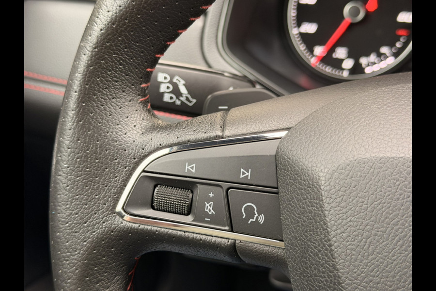 Seat Arona 1.0 TSI FR Trekhaak CarPlay Keyless Navi ACC Stoelverwarming