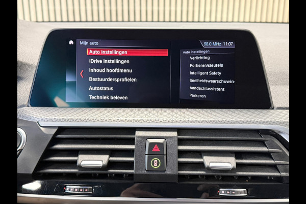 BMW X3 XDrive20i High Executive M NAVI CRUISE CLIMATE 360CAM STOEL STUURVERW TREKHAAK