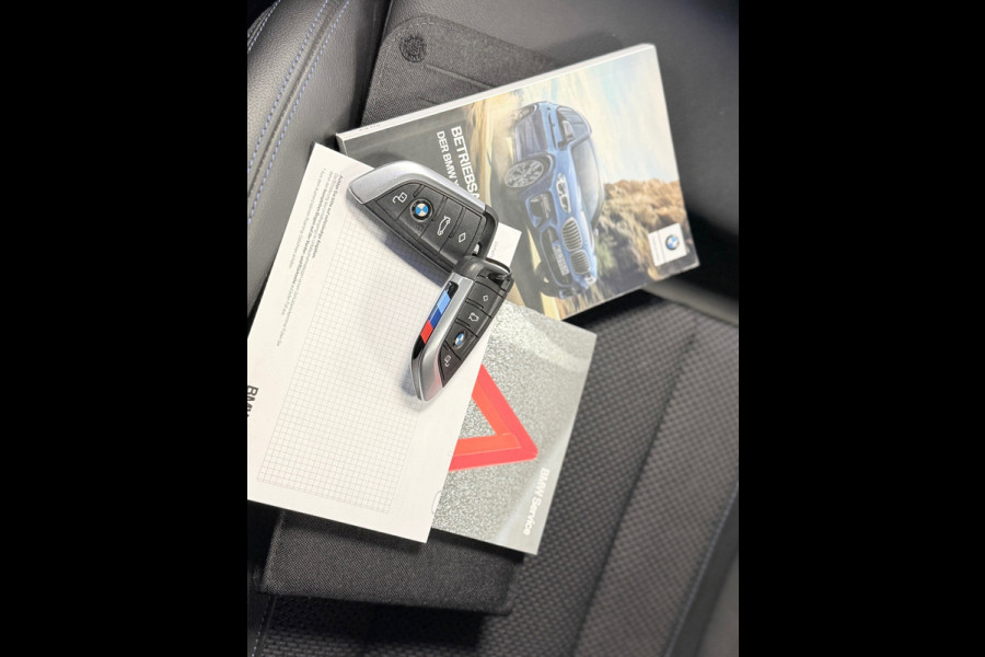 BMW X3 XDrive20i High Executive M NAVI CRUISE CLIMATE 360CAM STOEL STUURVERW TREKHAAK