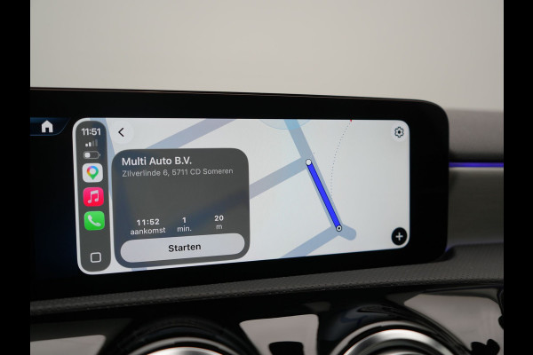 Mercedes-Benz A-Klasse 250 e AMG Line PHEV 218pk FACELIFT Dealer O.H. | Panodak | Multi Beam LED | Camera | Alcantara Sportstoelen Verwarmd | Keyless | Sfeerverlichting | Apple Carplay | Cruise Control | Navigatie | DAB | 19"L.M | Plug In Hybrid