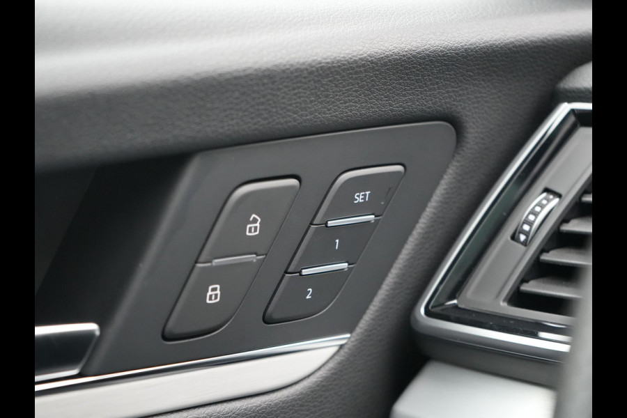 Audi Q5 55 TFSI e 2x S Line PHEV 367pk | Trekhaak Af Fabriek | Panodak | 360 Camera | Lederen Sportstoelen Memory & Verwarmd | Keyless | Blis | Apple Carplay | Cruise Control | Navigatie | DAB | Plug In Hybrid |