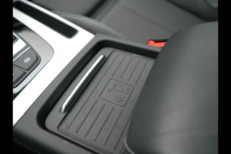 Audi Q5 55 TFSI e 2x S Line PHEV 367pk | Trekhaak Af Fabriek | Panodak | 360 Camera | Lederen Sportstoelen Memory & Verwarmd | Keyless | Blis | Apple Carplay | Cruise Control | Navigatie | DAB | Plug In Hybrid |