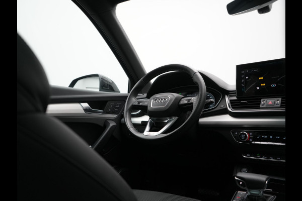 Audi Q5 55 TFSI e 2x S Line PHEV 367pk | Trekhaak Af Fabriek | Panodak | 360 Camera | Lederen Sportstoelen Memory & Verwarmd | Keyless | Blis | Apple Carplay | Cruise Control | Navigatie | DAB | Plug In Hybrid |