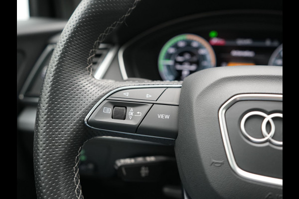 Audi Q5 55 TFSI e 2x S Line PHEV 367pk | Trekhaak Af Fabriek | Panodak | 360 Camera | Lederen Sportstoelen Memory & Verwarmd | Keyless | Blis | Apple Carplay | Cruise Control | Navigatie | DAB | Plug In Hybrid |