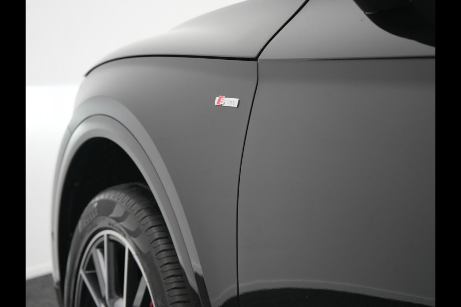 Audi Q5 55 TFSI e 2x S Line PHEV 367pk | Trekhaak Af Fabriek | Panodak | 360 Camera | Lederen Sportstoelen Memory & Verwarmd | Keyless | Blis | Apple Carplay | Cruise Control | Navigatie | DAB | Plug In Hybrid |
