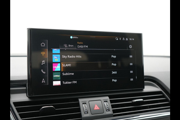 Audi Q5 55 TFSI e 2x S Line PHEV 367pk | Trekhaak Af Fabriek | Panodak | 360 Camera | Lederen Sportstoelen Memory & Verwarmd | Keyless | Blis | Apple Carplay | Cruise Control | Navigatie | DAB | Plug In Hybrid |