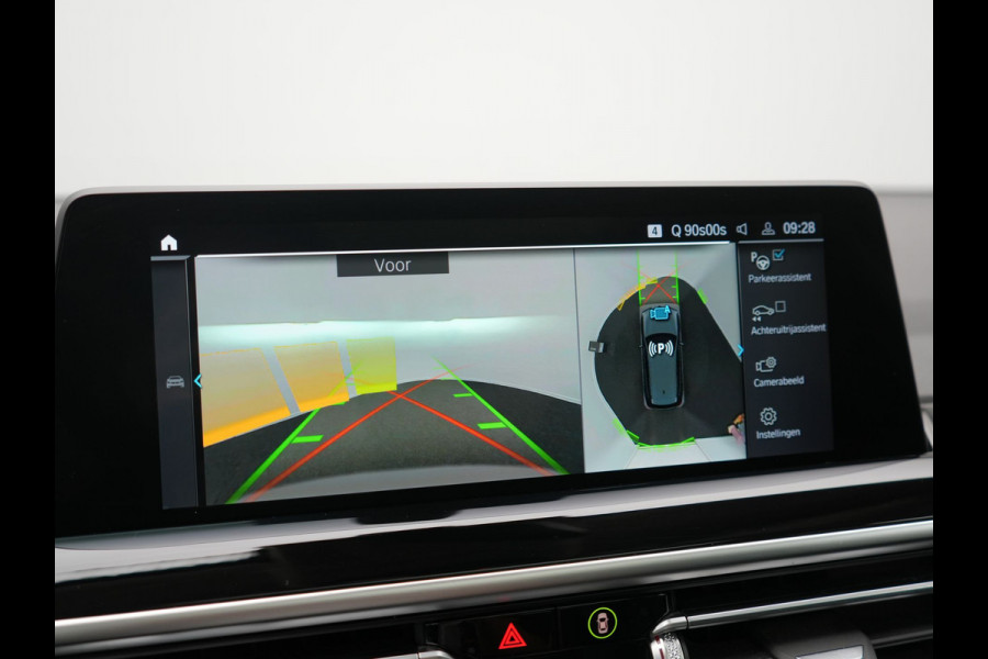 BMW X3 xDrive30e Advantage FACELIFT PHEV 293pk Dealer O.H. | Trekhaak Af Fabriek | Panodak | 360 Camera | Lederen Sportstoelen & Stuur Verwarmd | Apple Carplay | Navigatie | DAB | Virtual Cockpit | Plug In Hybrid |