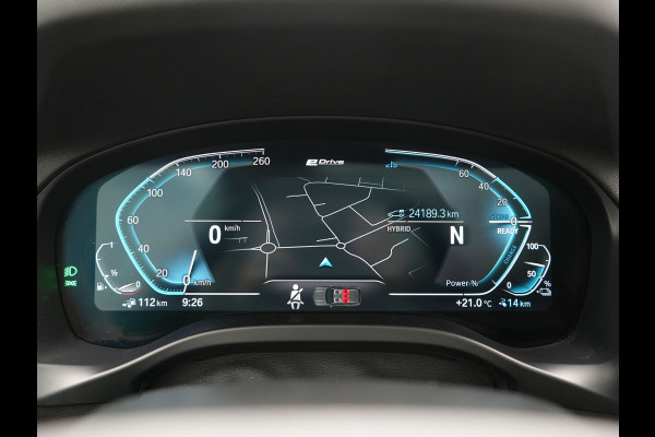 BMW X3 xDrive30e Advantage FACELIFT PHEV 293pk Dealer O.H. | Trekhaak Af Fabriek | Panodak | 360 Camera | Lederen Sportstoelen & Stuur Verwarmd | Apple Carplay | Navigatie | DAB | Virtual Cockpit | Plug In Hybrid |