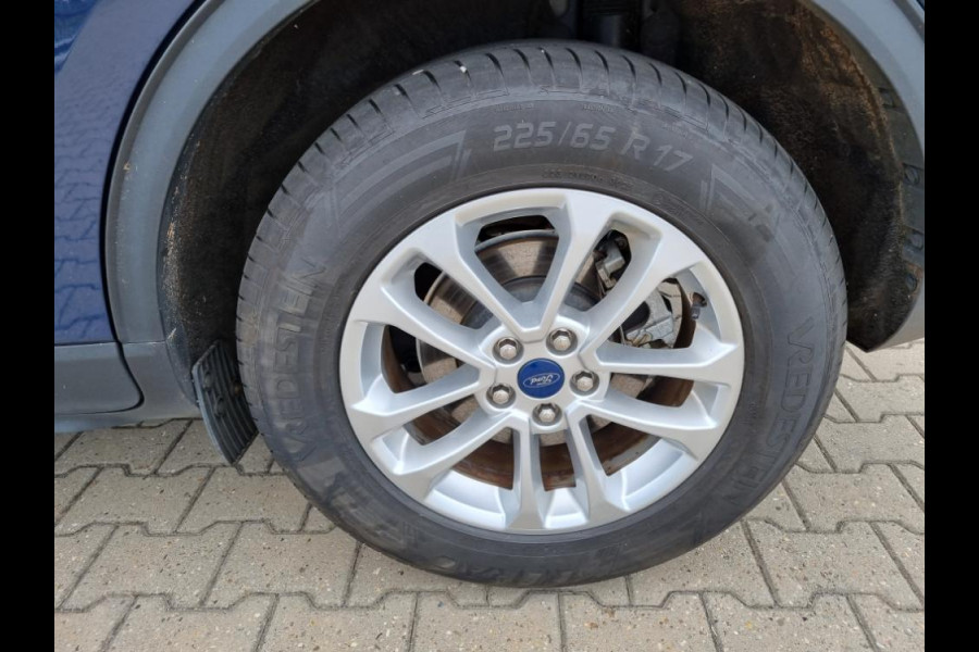 Ford Kuga 2.5 PHEV Titanium WORDT VERWACHT | 225pk | Adaptive cruise control | Winter Pack | Dodehoeksensoren | Camera | 1.500kg Trekgewicht