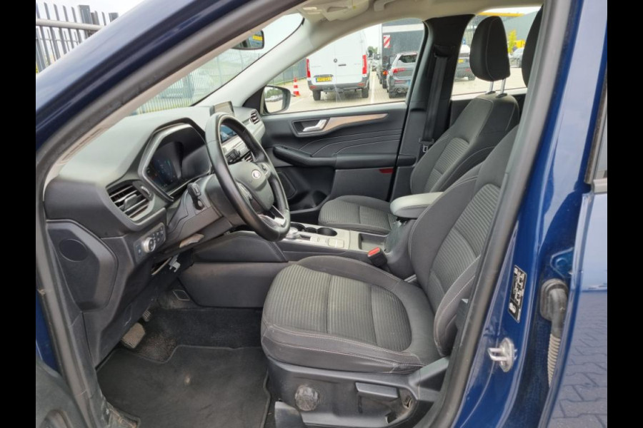 Ford Kuga 2.5 PHEV Titanium WORDT VERWACHT | 225pk | Adaptive cruise control | Winter Pack | Dodehoeksensoren | Camera | 1.500kg Trekgewicht