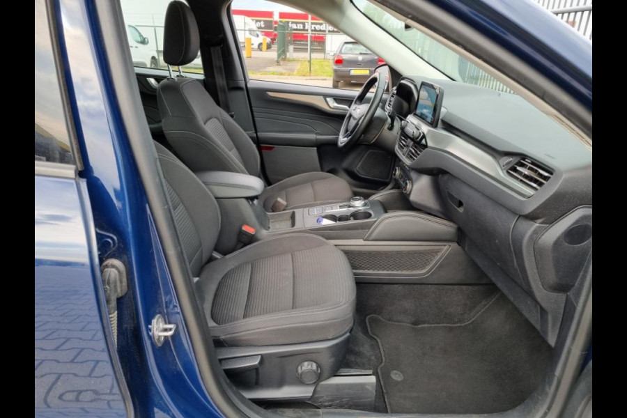 Ford Kuga 2.5 PHEV Titanium WORDT VERWACHT | 225pk | Adaptive cruise control | Winter Pack | Dodehoeksensoren | Camera | 1.500kg Trekgewicht